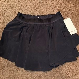 NWT** Lululemon Women Skirt